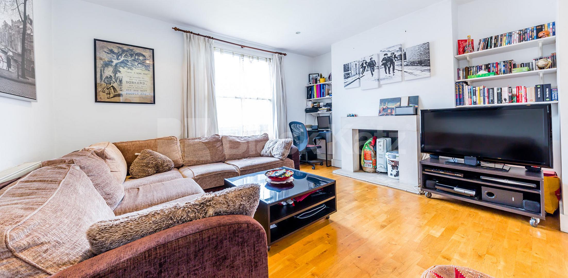 Spacious 1 bedroom flat to rent mins away from Regents Park Parkway, Camden
